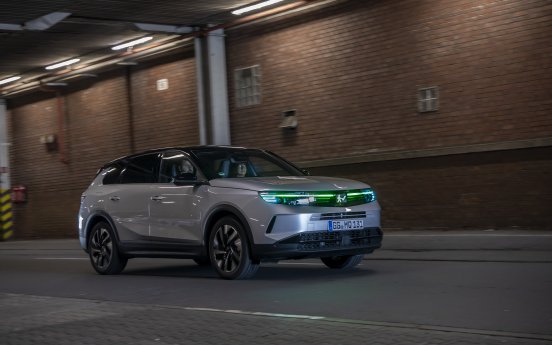 OpelprsentiertKI-gesttzteLichtkommunikationinautonomenFahrzeugen (8).jpg