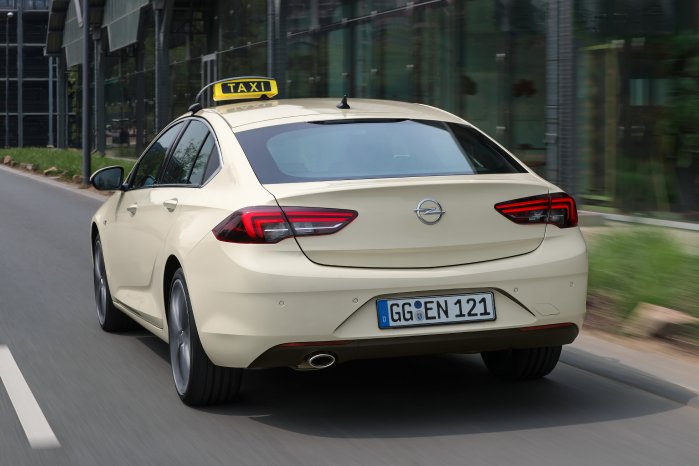 Opel-Taxi-504054.jpg