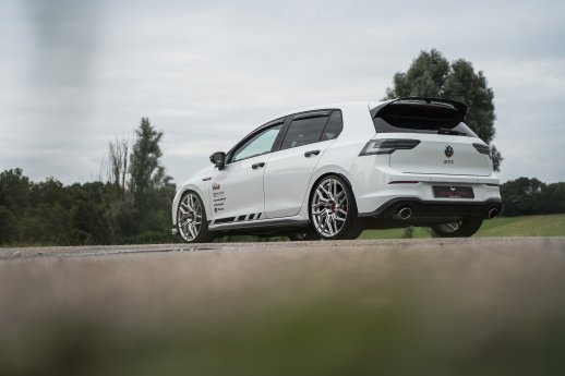 7. VW Golf MK7 GTI Barracuda Dragoon Silber.jpg