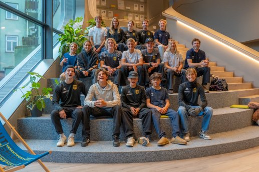 Junior Surfteam D und F Side On Production_FFSurf3.jpg