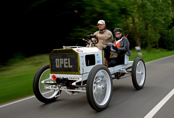 Opel-racing-car-287144.jpg