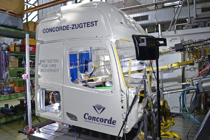 Der Concorde_Zugtest prüft alle Sitze und Gurte sowie Fahrerhaus und Bodenplatte auf optimale Si.jpg