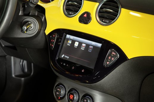 Opel-ADAM-IntelliLink-287085.jpg