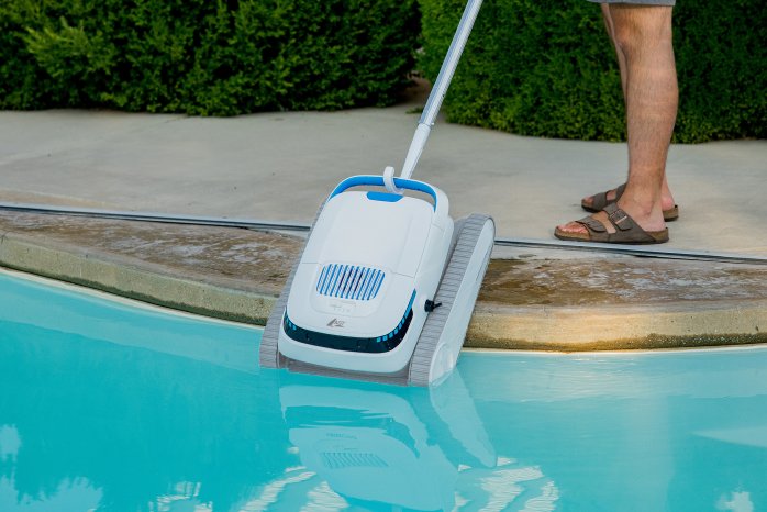 ZX-7767_09_Akku-Poolreiniger_PRR-120.jpg