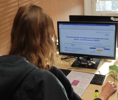 Gezielte Einarbeitung für die neuen Aufgaben: Das Kontaktpersonenmanagement ist einer der aktuellen Arbeitsschwerpunkte / Foto: Christian Lips/Vogelsbergkreis