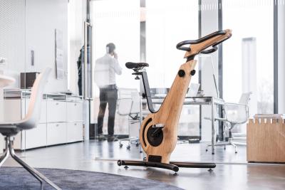 NOHrD Bike Modell Esche in hochwertiger Büroumgebung