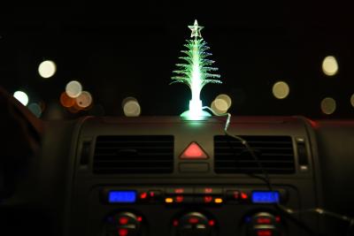 Leuchtet schön – ist aber verboten: Schmuckbeleuchtung im Auto