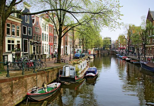 S_105_Amsterdam_Canal.jpg