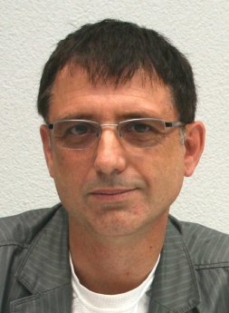 Prof._Dr._Dietmar_Henrich.JPG