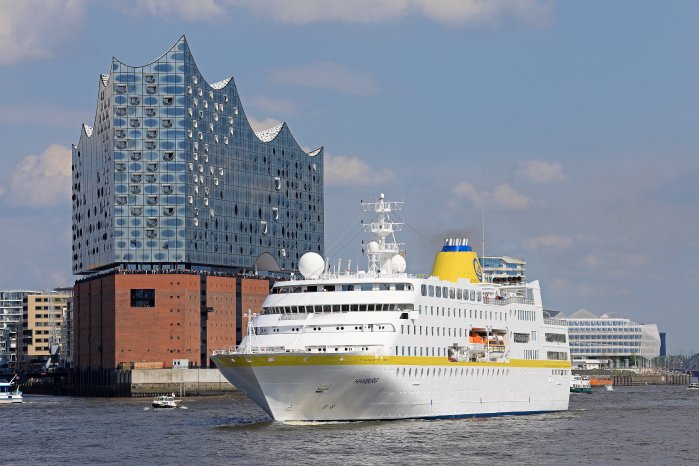 MSHamburgElbphilharmonieKlein.jpg