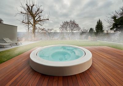 … sowie zwei weitere Plätze in der Bestenliste in der Kategorie „Whirlpools“ mit diesem… / Foto: SSF.Pools by KLAFS