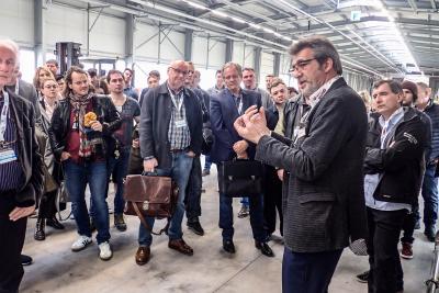 Whirlcare-Direktor Otmar Knoll erläuterte die Whirlpool-Produktion