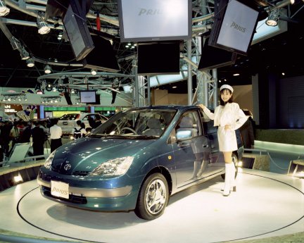 63400-pm-und-thema-01-toyota-prius-prototyp-premiere-tokyo-motor-show-1997-quelle-toyota.jpg