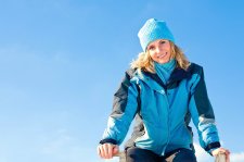 Entzündungen im Mund belasten die Abwehrkräfte – erfahre, wie sanfte Ultraschall-Zahnpflege mit emmi-dent Slim dich gesund durch die kalte Jahreszeit bringt.