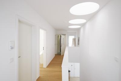 Bauherrengeschichte: Barrierefreies Traumhaus im Bauhausstil