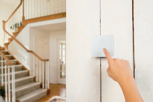 NX-4505_06_Luminea_Home_Control_Touch-Doppel-Lichttaster_LHC-102.on._Amazon_Alexa_und_Googl.jpg