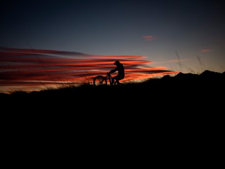 bluegrass-mtb-armour-lite-action2.jpg