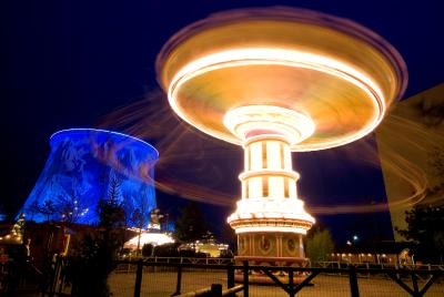 Am 22. Juni 2020 erstrahlt der Kühlturm des Wunderland Kalkar nicht wie sonst in Blau, sondern in schönstem Rot