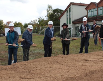 Spatenstich Schlitz.JPG