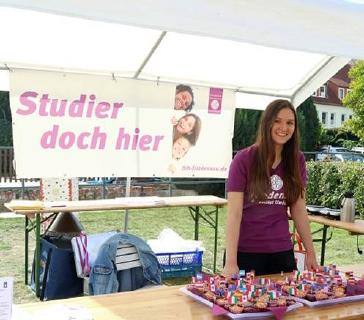 Stand der ThHF auf der Interkulturellen Woche 2018