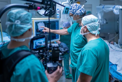 1_Netflixdreh_Neurochirurgie_Bildquelle_Markus_Kümmerle.jpg
