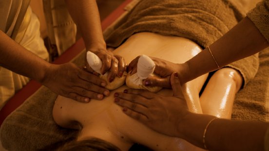 BaederlandBayerischeRhoen_Bad Bocklet_Ayurveda_FotoLaurenzWeipert_Presse.jpg