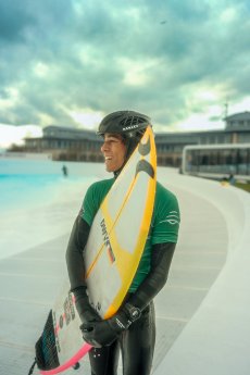 Junior Surfteam D und Frankreich Bjoern Lentfoehr4.JPG