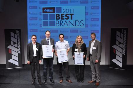 Die Gewinner der Kategorie "Elektrozweiräder" freuen sich über die Auszeichnung "Best Brands".