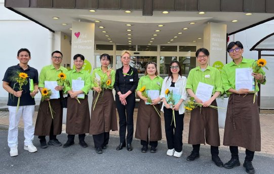 ahorn-panorama-hotel-oberhof_azubijahrgang_restaurant-2025.jpg