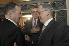 Auf dem Bild von links nach rechts: Prof. Dr. Gunter Schöbel, Museumsdirektor Pfahlbaumuseum Unteruhldingen, Dr. Peter Schoof, Botschafter, Botschaft der Bundesrepublik Deutschland, Athen, Konstantinos Tasoulas, Minister für Kultur und Sport, Greichenland. Einmaliger Abdruck frei, Copyright Griechisches Ministerium für Kultur und Sport