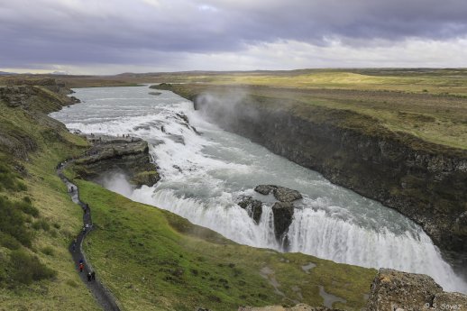 Gullfoss_Island2_c_Karawane_SinaSoyez.jpg