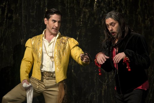 Rigoletto_Opernhaus Leipzig_Premiere 13.10.2012_Leonardo Capalbo + Vittorio Vitelli_Copyrig.jpg