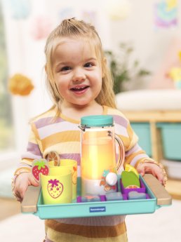 Play+_Getränke Spiel Set_Cool Drinks_Spielszene_HF1.jpg