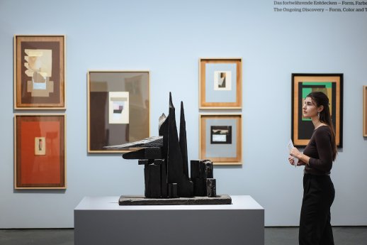 Louise Nevelson Poesie des Suchens Ausstellungsansicht Christoph Boeckheler.jpg