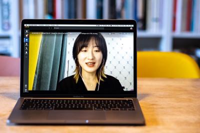 DAAD-Gastprofessorin Weijia Ma lehrt aktuell im Bereich Animation an der Merz Akademie und ist zu Gast beim 1. Pop-Up-Event des Haus für Film und Medien Stuttgart.