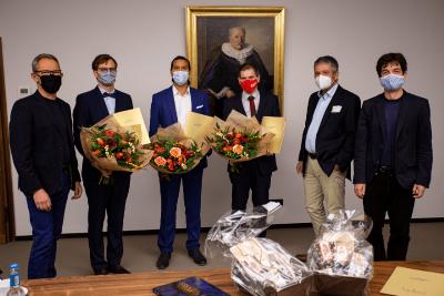 Klaus-Peter Wolf-Regett, Prämienpreisträger Patrick Scheunemann, Possehl-Preisträger Pablo Amador, Roland Kral stellvertretend für seinen Studenten Jamiu Damilola Mustapha, Hanno Brüggen und Henrik Botterweck / Foto: Johanna H./ Technische Hochschule Lübeck