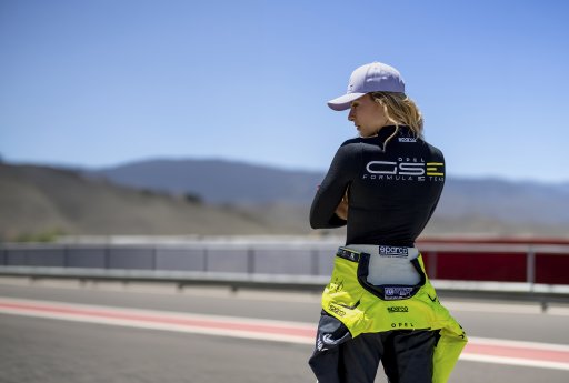 sophia-floersch.jpg