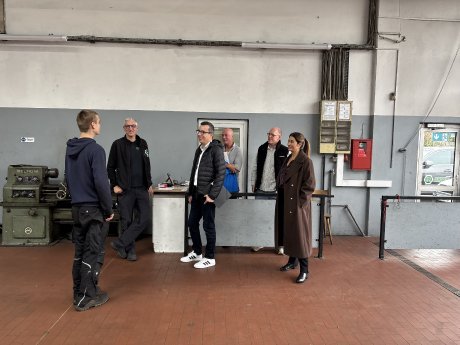 Gespräch Werkstatt.JPG
