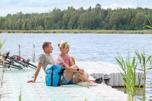 Radfahrer am Pastlingsee (c) Tourismusverband Lausitzer Seenland, Nada Quenzel.jpg