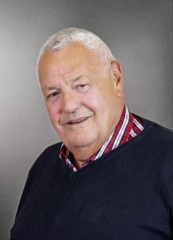 Portrait_Rolf-Jürgen Schubert©Dirk_Rückschloß.jpg