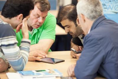 NEUES ANGEBOT: Deutsch lernen für Berufstätige (Foto: Deutscher Volkshochschul-Verband/Shantan Kumarasamy)