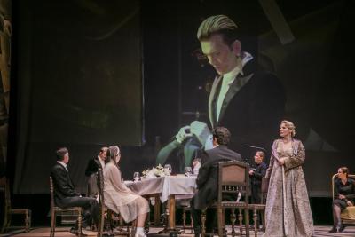 Fall der Götter: Ensemble. FOROGRAF: Jochen Quast