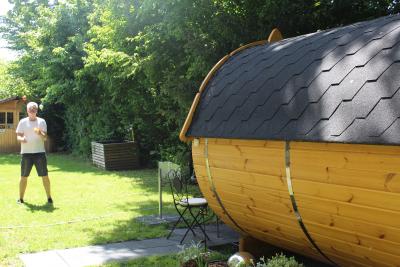 Uriges Holz-Wohnfass in München: https://airbnb.com/h/holzwohnfass-in-muenchen