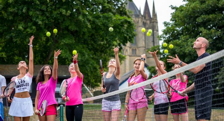 GET-Sprachreise-Bedes-England-Lancing-Tennis.jpg
