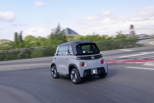 KlarmutigunverwechselbarNeuerOpelRocksabsofortbestellbar (2).jpg