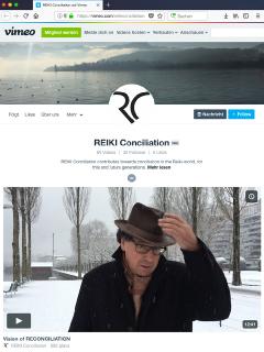 Reiki Meister/Lehrer René Vögtli aus der Schweiz stellt in einem kurzen Videoclip das Projekt Reiki Conciliation vor. Auf youtube ist dies zu finden unter: https://www.youtube.com/watch?v=v9ajzbW2bZM&t=24s