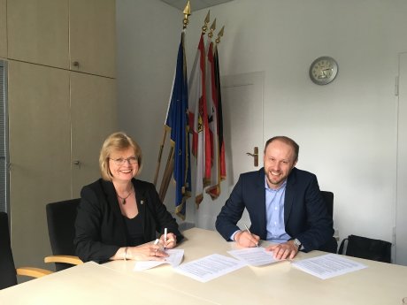 Unterzeichnung Gemeinsame Vereinbarung Steglitz-Zehlendorf.JPG