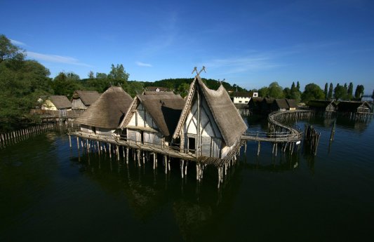 Pfahlbauten.jpg