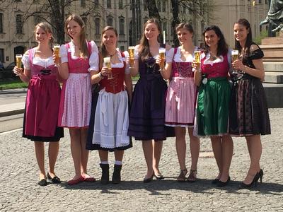 v.l.n.r. – Marlene Speck-Isabella Wagner-Stephanie Kleesattel-Theresa Priller-Katharina Walter-Julie Decher-Jennifer Rausch