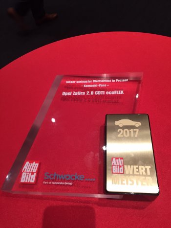 Auszeichnung-Opel-Zafira-Wertmeister-2017-306866.jpg